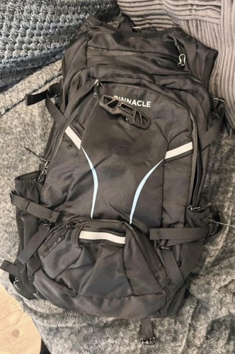 Pinnacle hydration black - pinnacle,